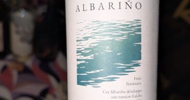 2- Nomad Albariño (2025) - Maison Chape